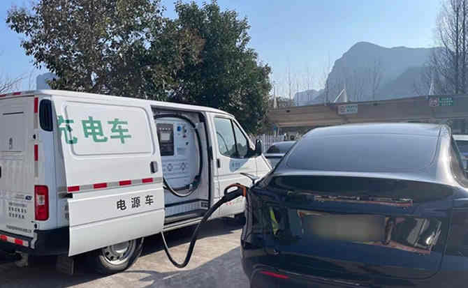 西工区汽车搭电