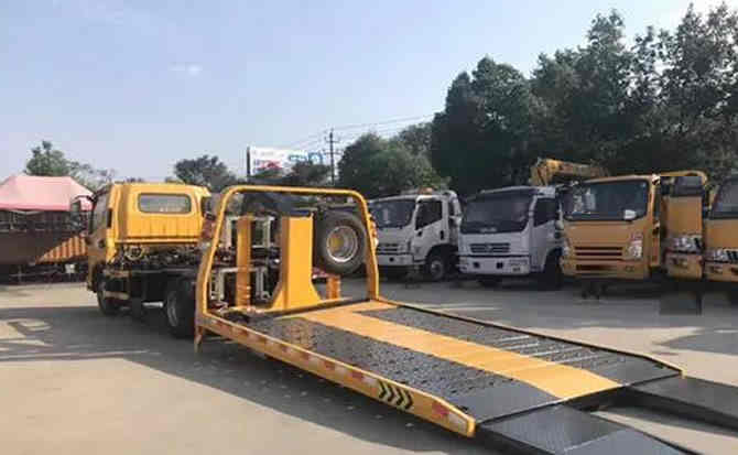 西工区汽车中途维修案例
