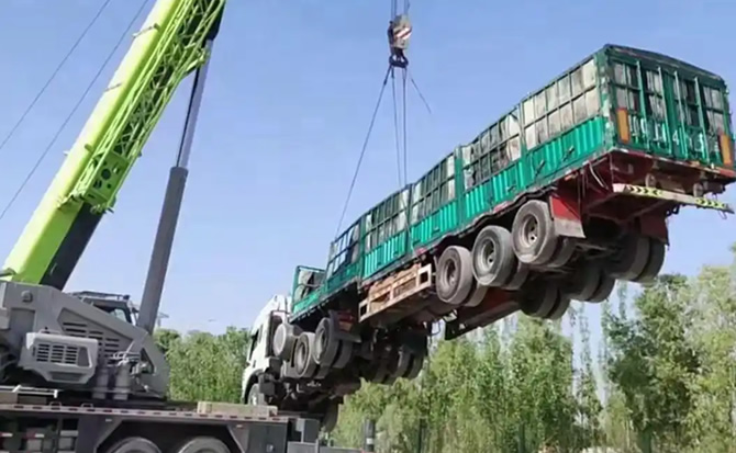 西工区道路脱困救援案例